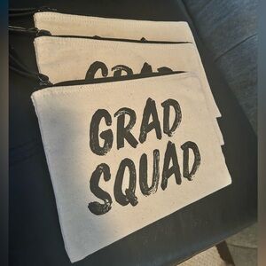 💐3 x Grad Sqaud Zippered Pouches